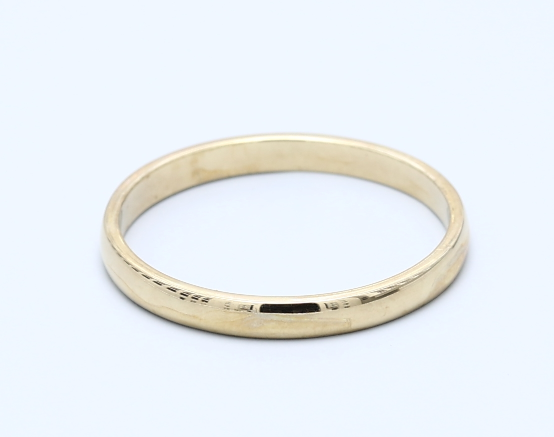 Yellow Gold Gents Wedding Bands
