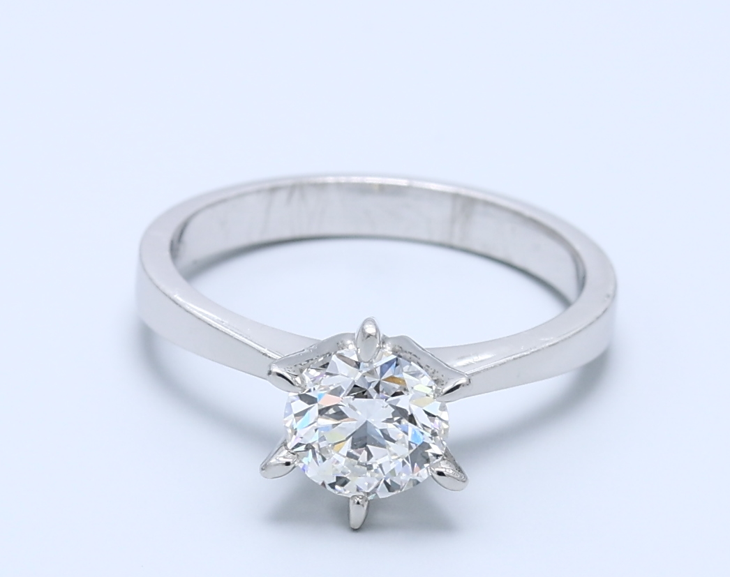 0.91ct Round Platinum Natural Diamond Engagement Ring