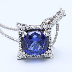 8.052ct blue VIOLET Vivid AAA+