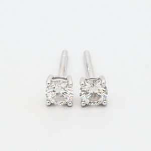 2=0.32ct JK VS-SI