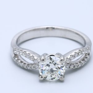 0.92ct Round  Platinum Natural Diamond Engagement Ring
