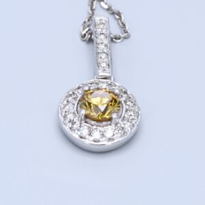 0.32ct Round White Gold Diamond Pendants