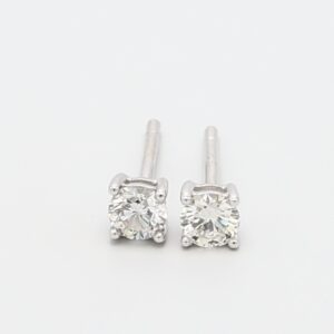 0.27ct Round White Gold Diamond Earrings