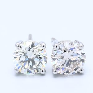 1.02, 1.04ct Round White Gold Diamond Earrings