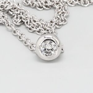 0.116ct Round White Gold Diamond Pendants