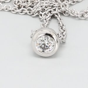 0.21ct Round White Gold Diamond Pendants